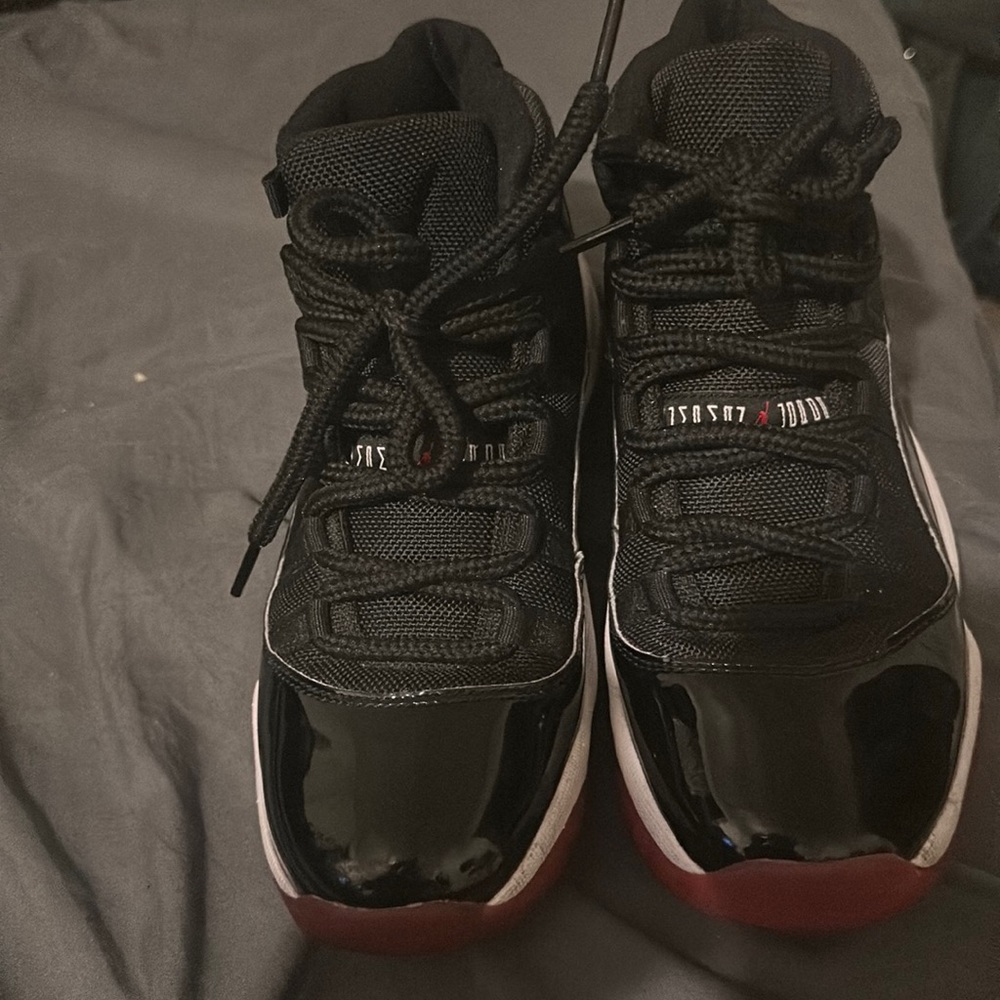 Used lightly worn bred 11s .